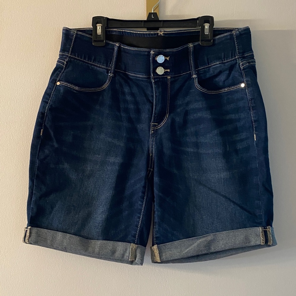 APT 9 JEAN Shorts Bermuda Tummy Control